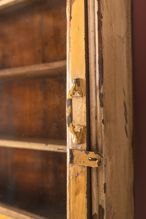 Vintage Cream & Yellow Wall Showcase