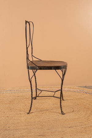 Vintage Metal Wire Chair - 84