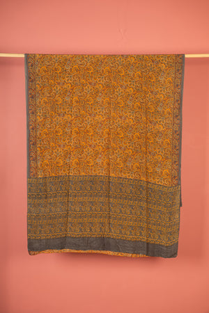Vintage Rayon Sari - 5 Metres Long - 4724