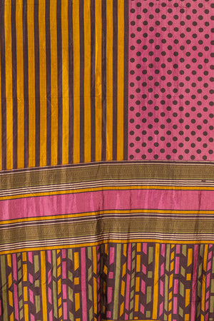 Vintage Rayon Sari - 5 Metres Long - 4726