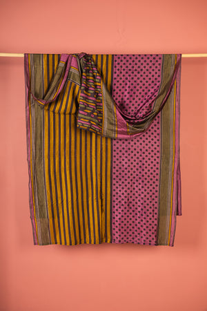 Vintage Rayon Sari - 5 Metres Long - 4726