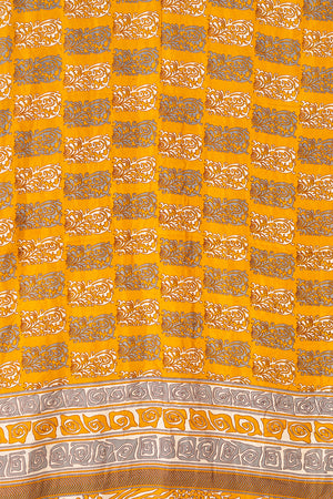 Vintage Rayon Sari - 5 Metres Long - 4734