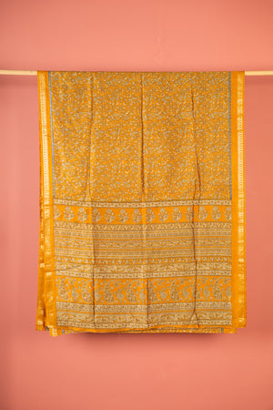 Vintage Rayon Sari - 5 Metres Long - 4742