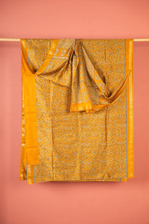 Vintage Rayon Sari - 5 Metres Long - 4742