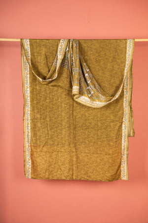 Vintage Rayon Sari - 5 Metres Long - 4747