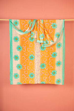 Vintage Rayon Sari - 5 Metres Long - 4748