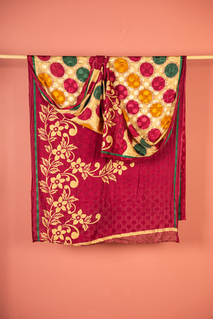 Vintage Rayon Sari - 5 Metres Long - 4760