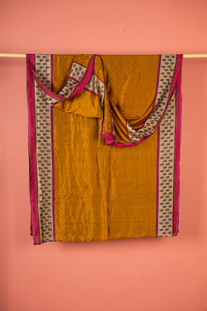 Vintage Rayon Sari - 5 Metres Long - 4762