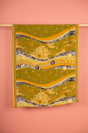 Vintage Rayon Sari - 5 Metres Long - 4809