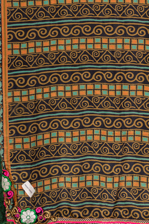 Vintage Rayon Sari - 5 Metres Long - 4816