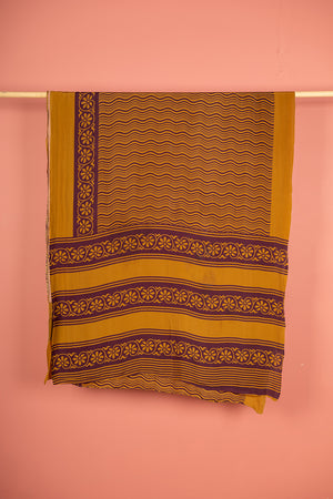 Vintage Rayon Sari - 5 Metres Long - 4819